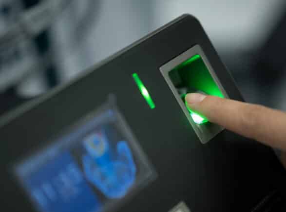 Secure printing: fingerprint scanner